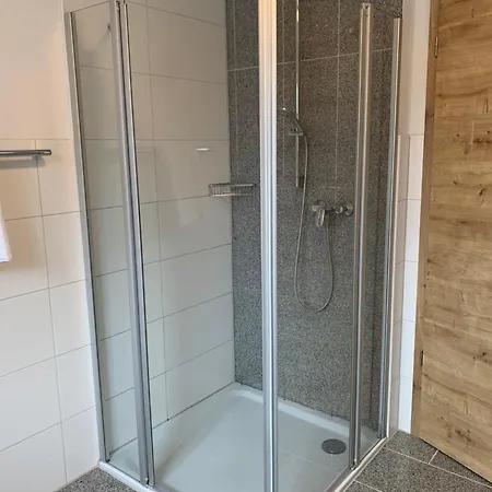Helle, Grosszuegige Mit Carport Und Terrasse Zum Wohlfuehlen Nr 1 Langenenslingen
