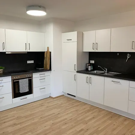Helle, Grosszuegige Mit Carport Und Terrasse Zum Wohlfuehlen Nr 1 *